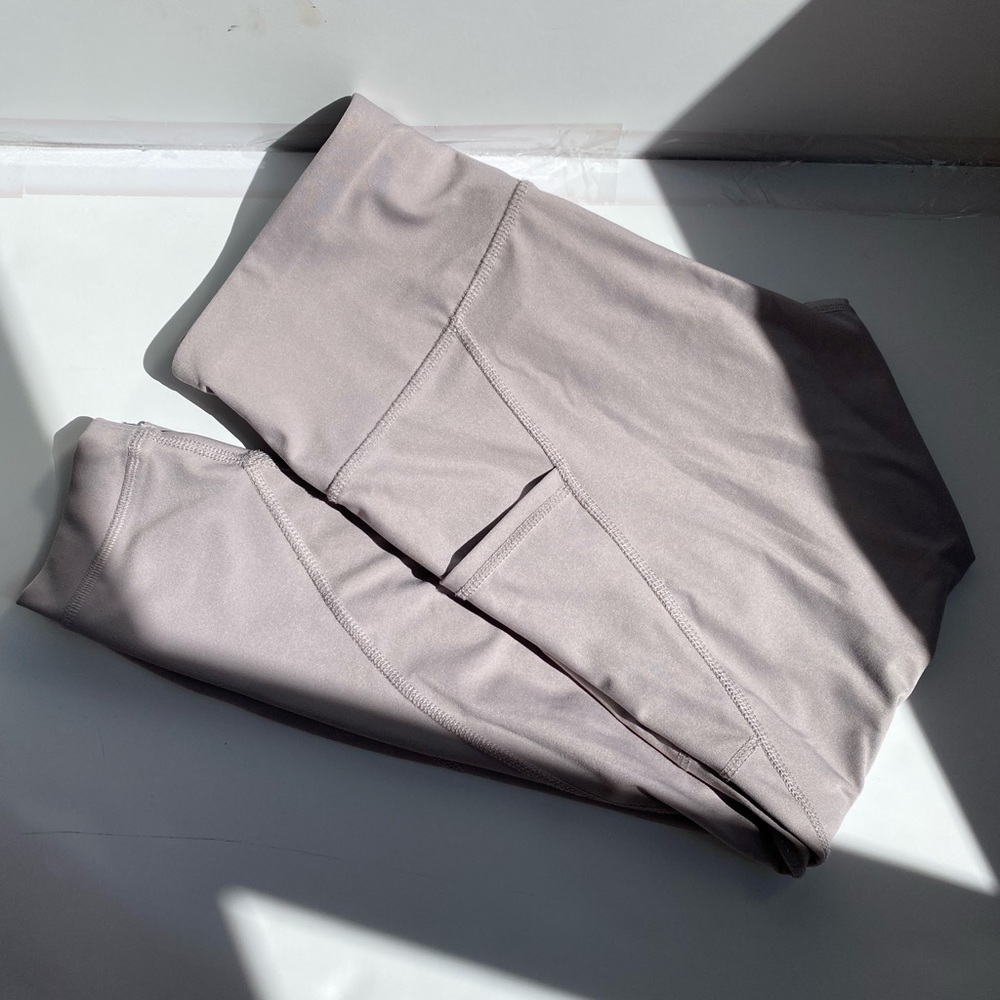Gray Leggings with pockets